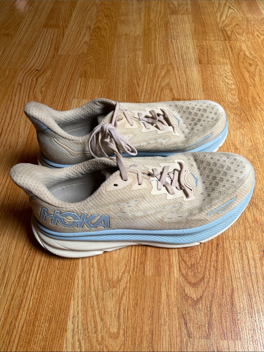 Hoka Clifton 9